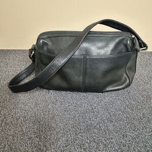 Fossil Shoulder Bag Black 75082 Pebble Soft Leather Organizer Classic Minimalist